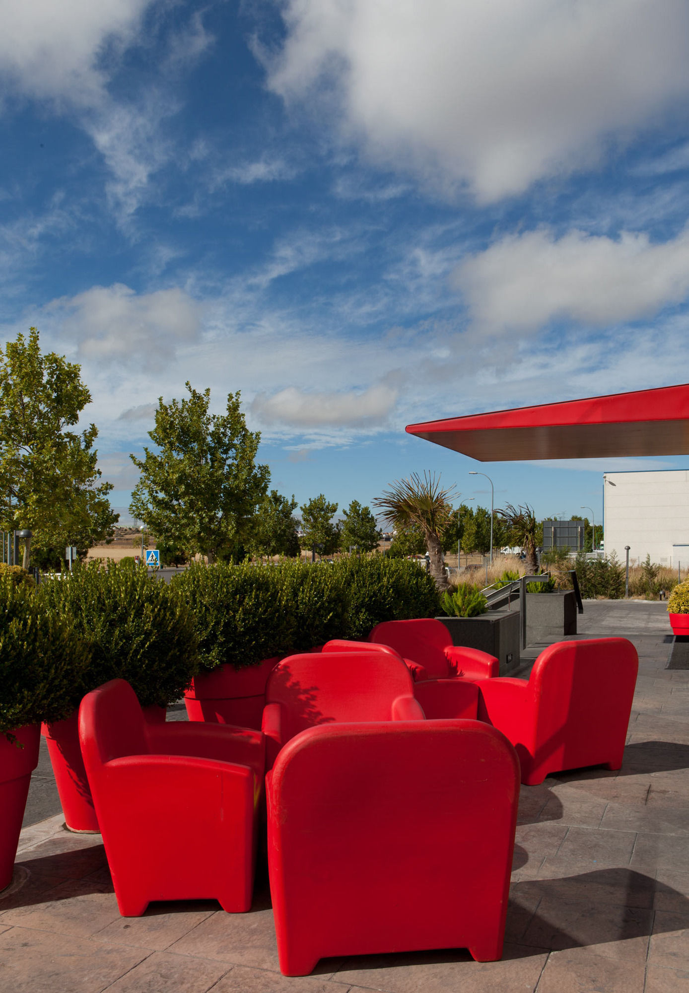 Фото Vertice Roomspace Madrid