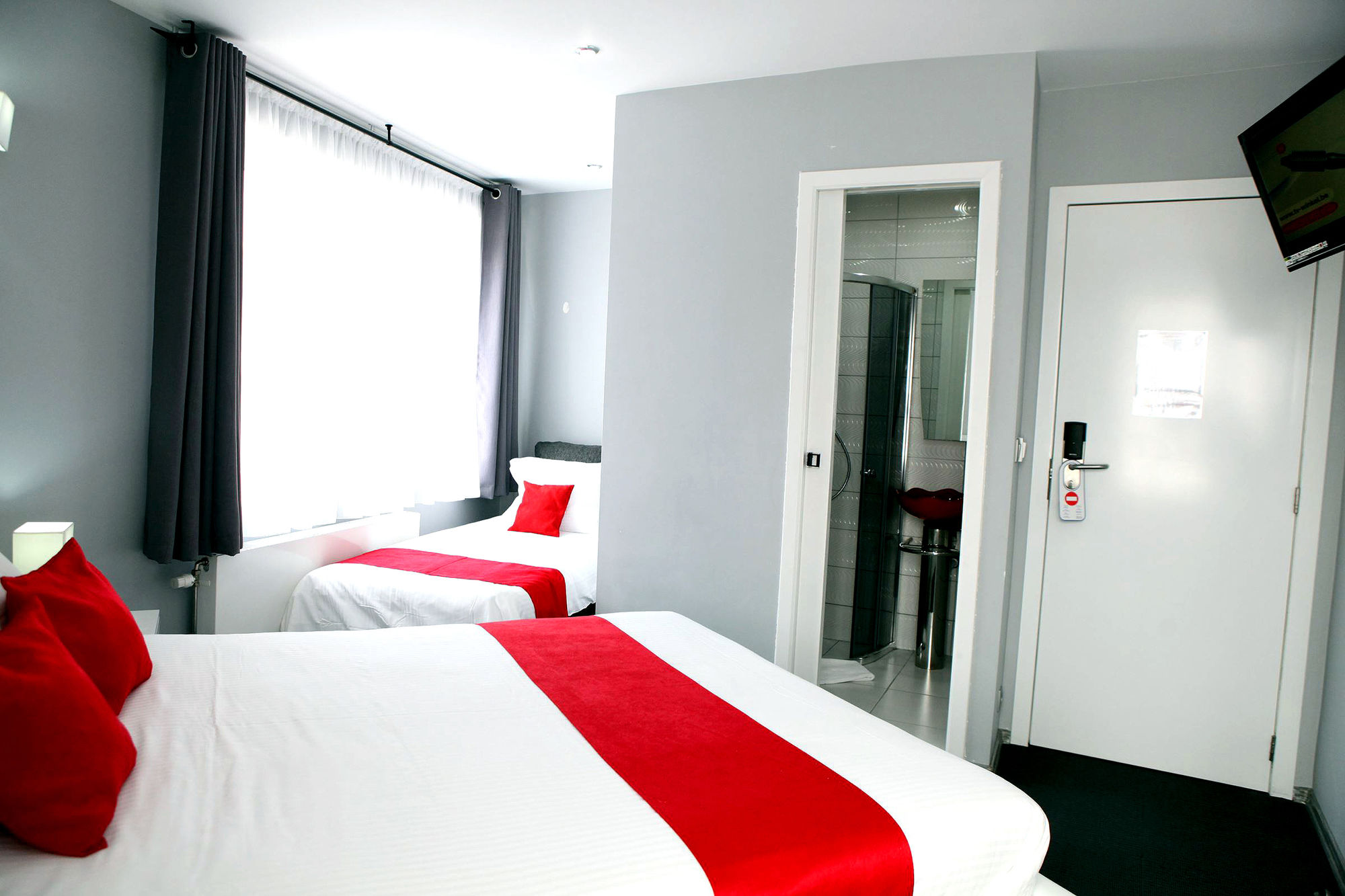 Фото Hotel Phenix