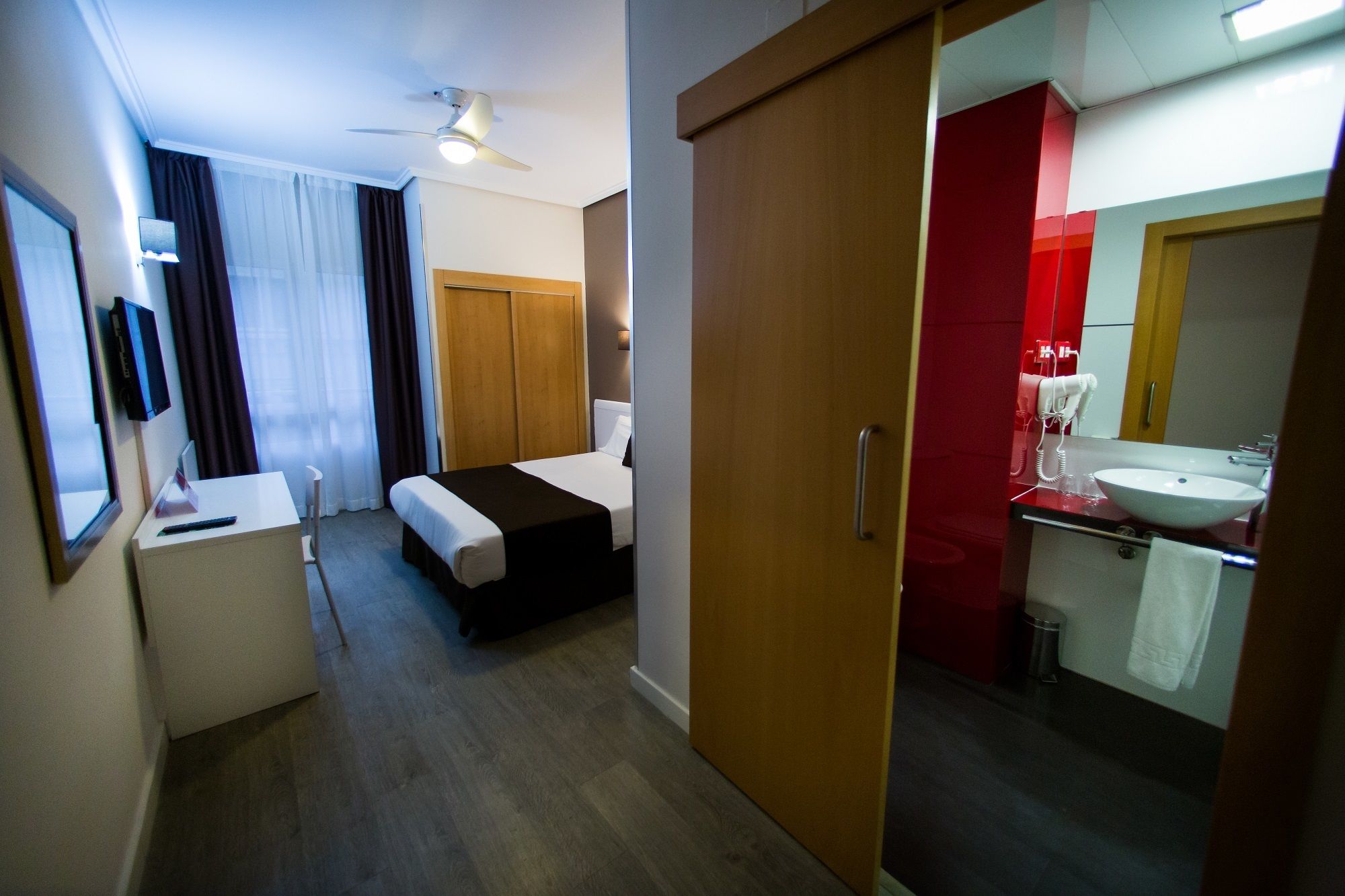 Фото Sweet Hotel Continental