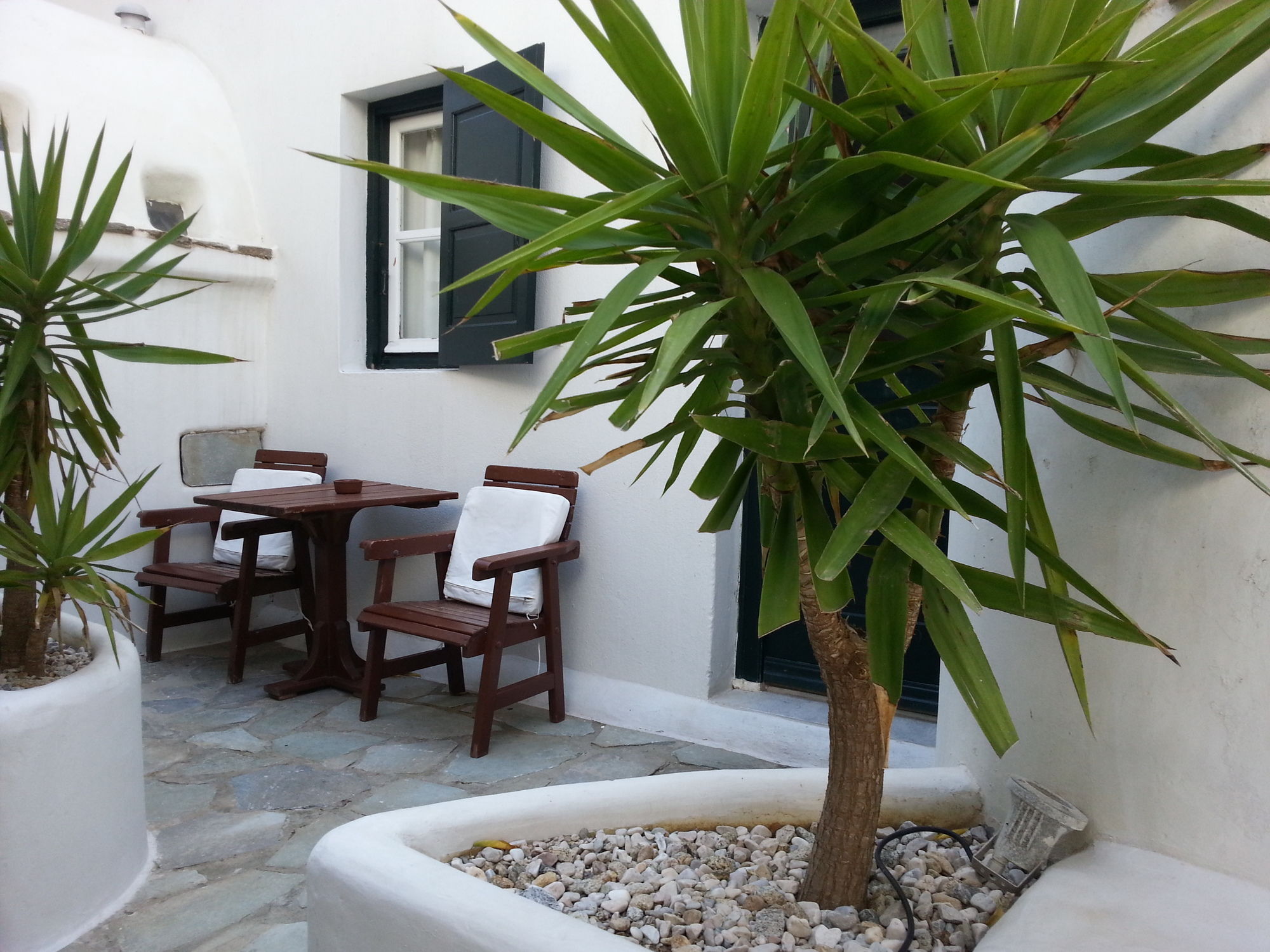 Фото Studios and Suites Rania