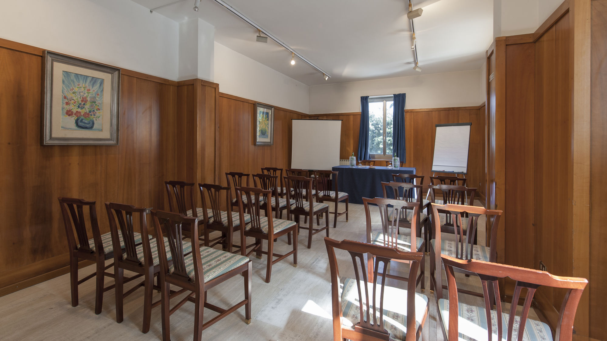 Фото Hotel Esplanade