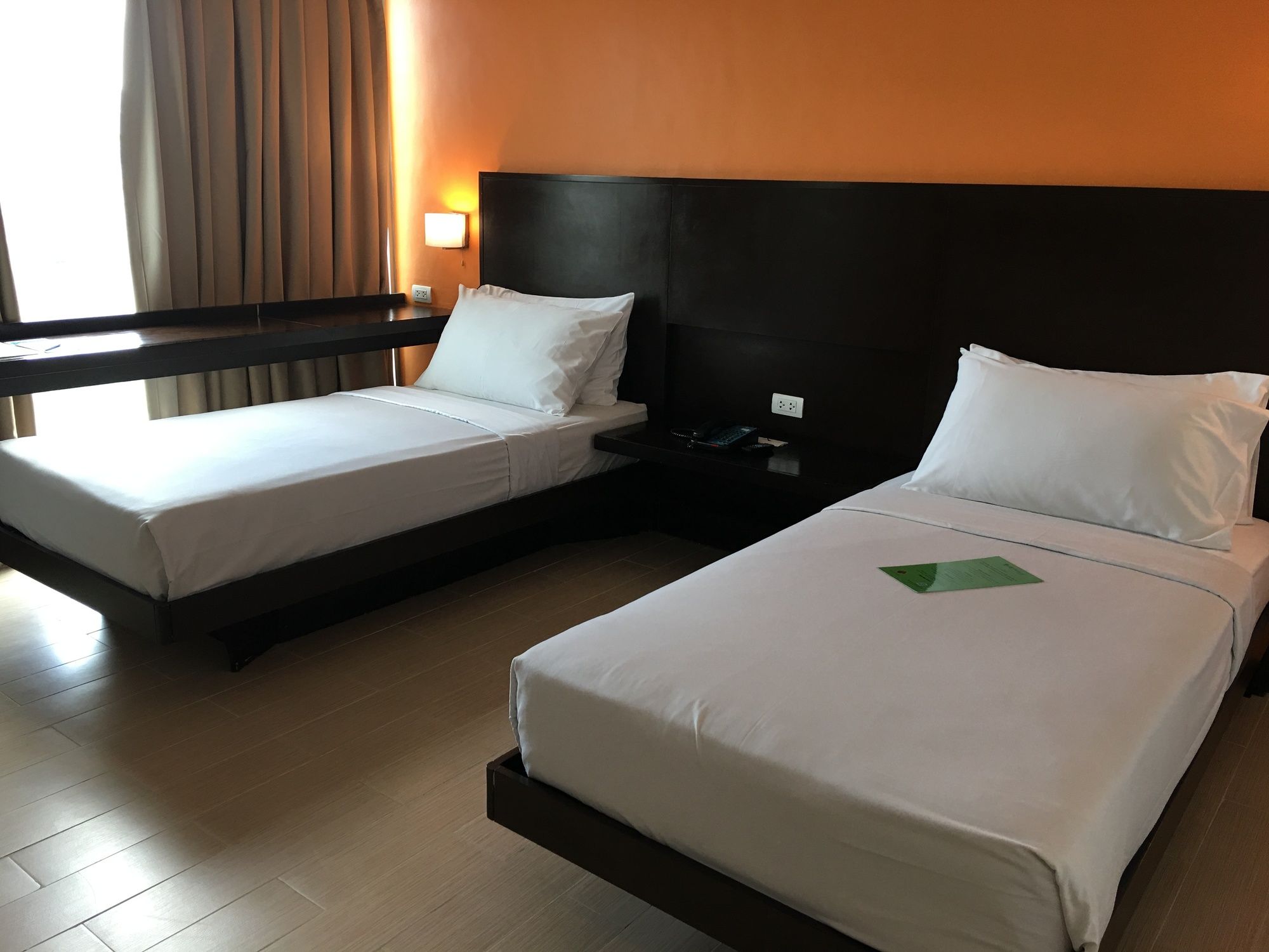 Фото Holiday Inn Express Manila Newport World Resorts