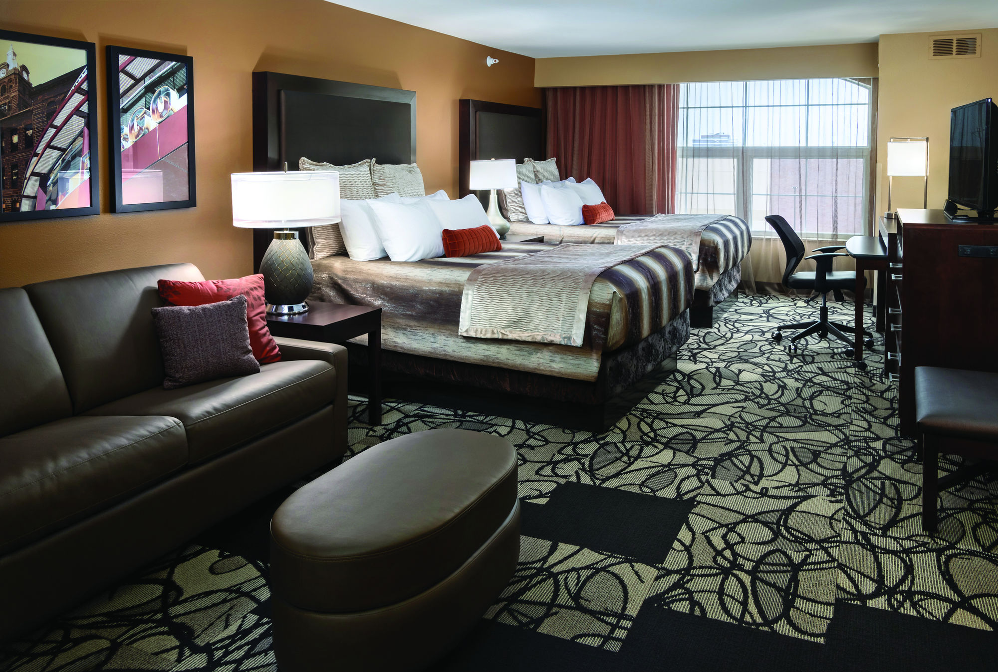 Фото ClubHouse Hotel & Suites - Fargo
