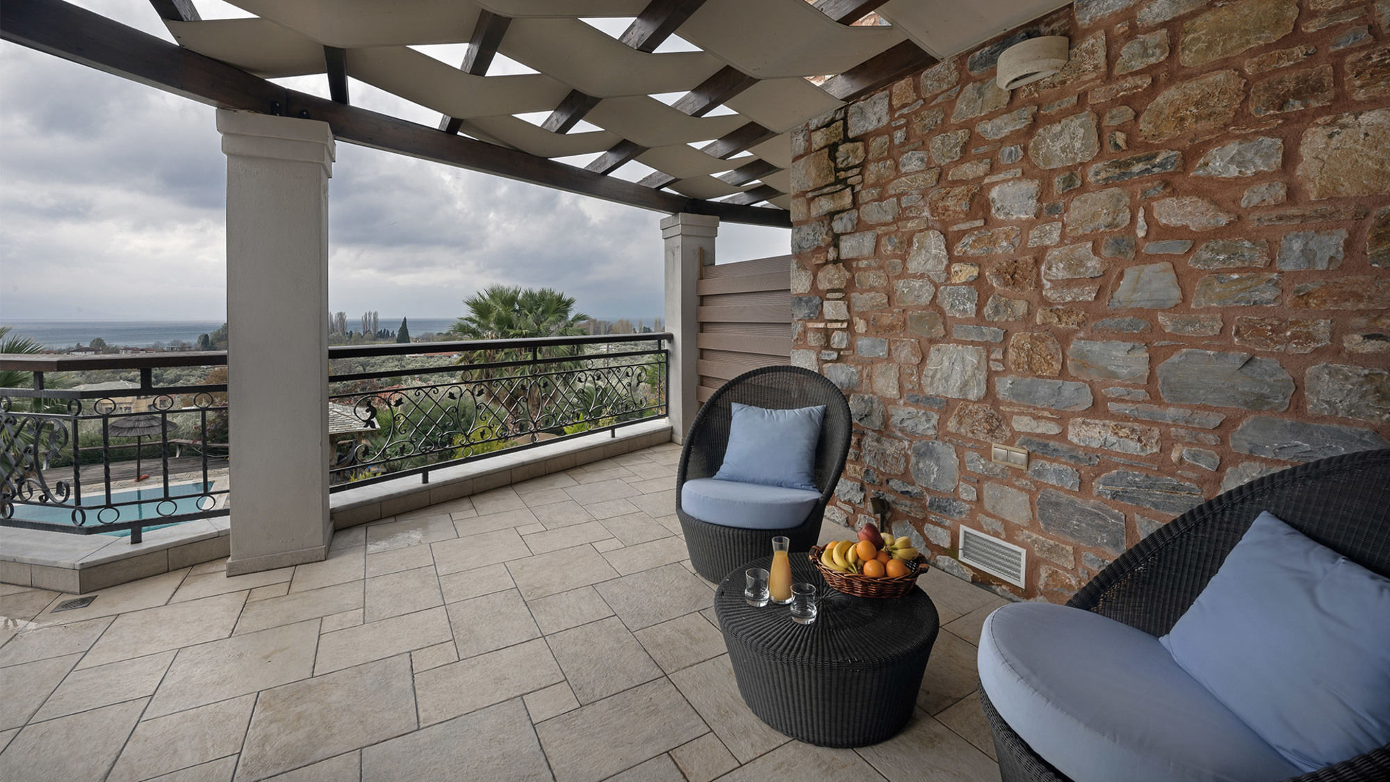 Фото Iakovakis Suites & SPA