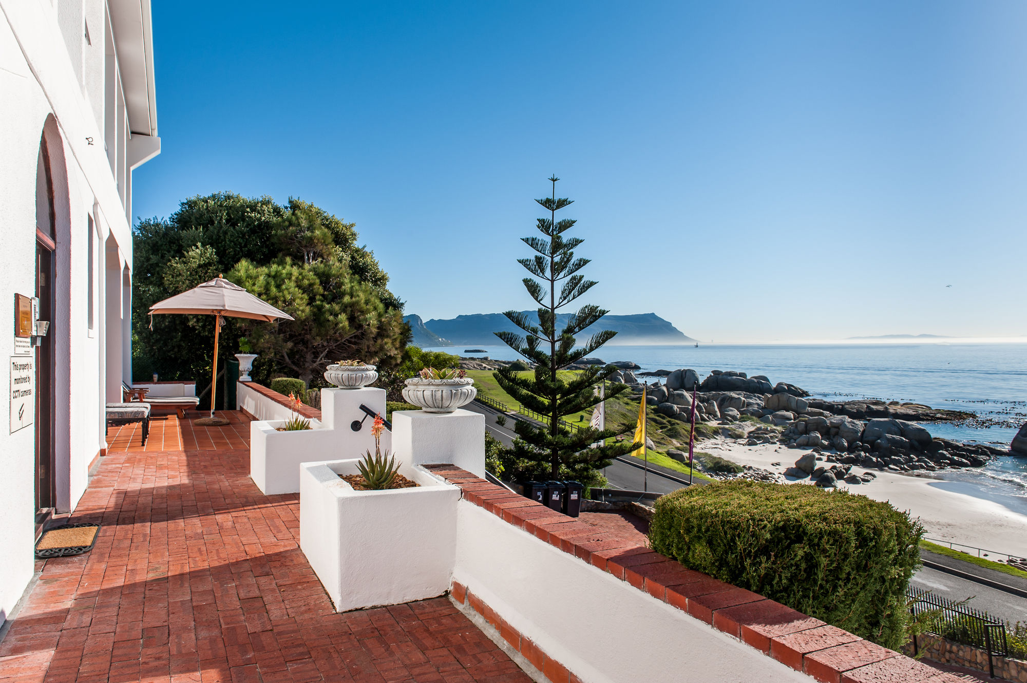 Фото Whale View Manor