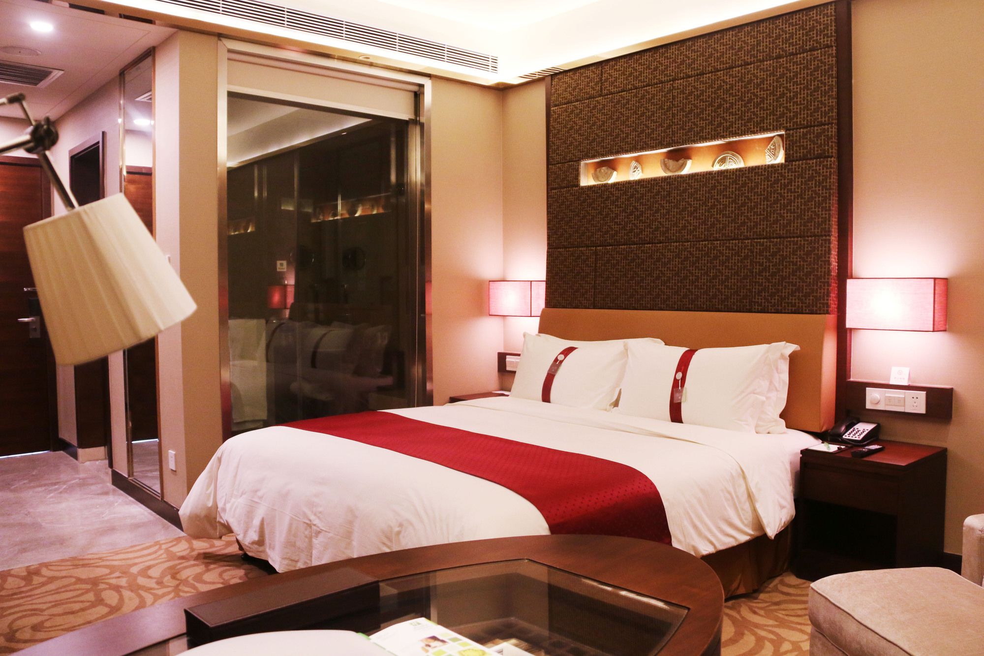 Фото Holiday Inn Xi'an Big Goose Pagoda