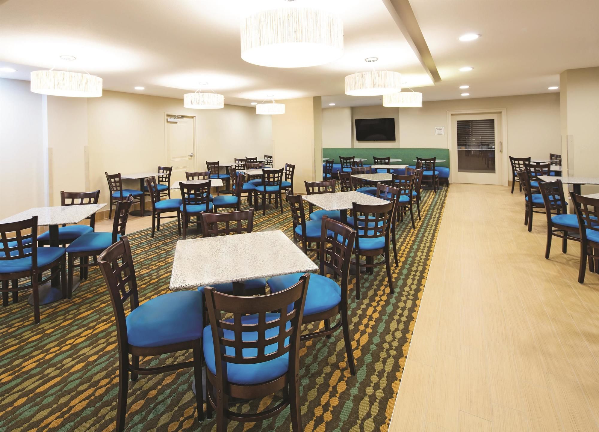 Фото La Quinta Inn & Suites by Wyndham Ocean City