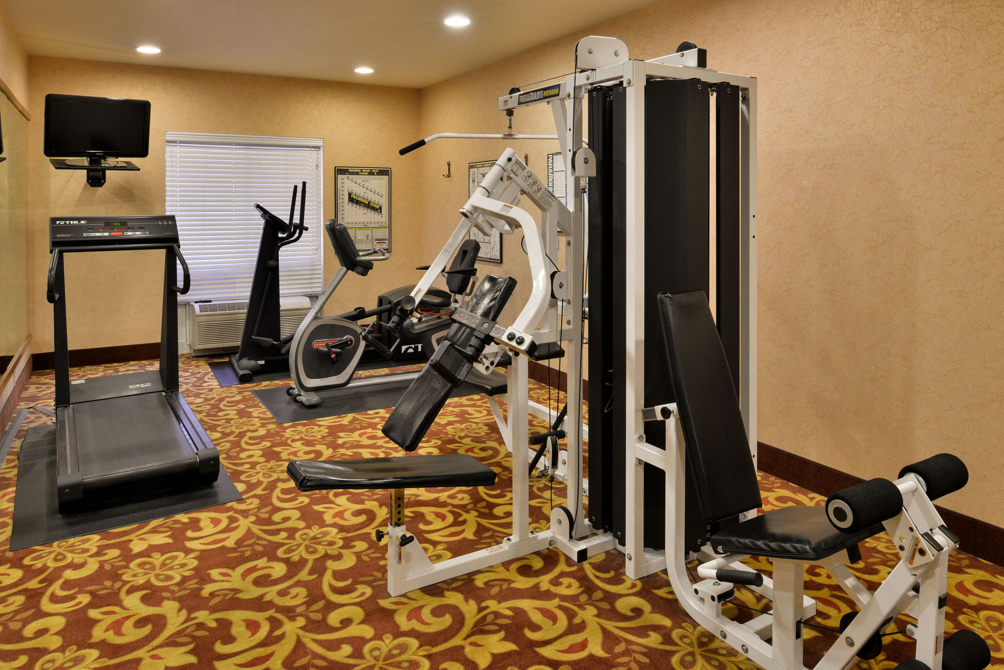 Фото Holiday Inn Express Hotel & Suites Idaho Falls, an Ihg Hotel