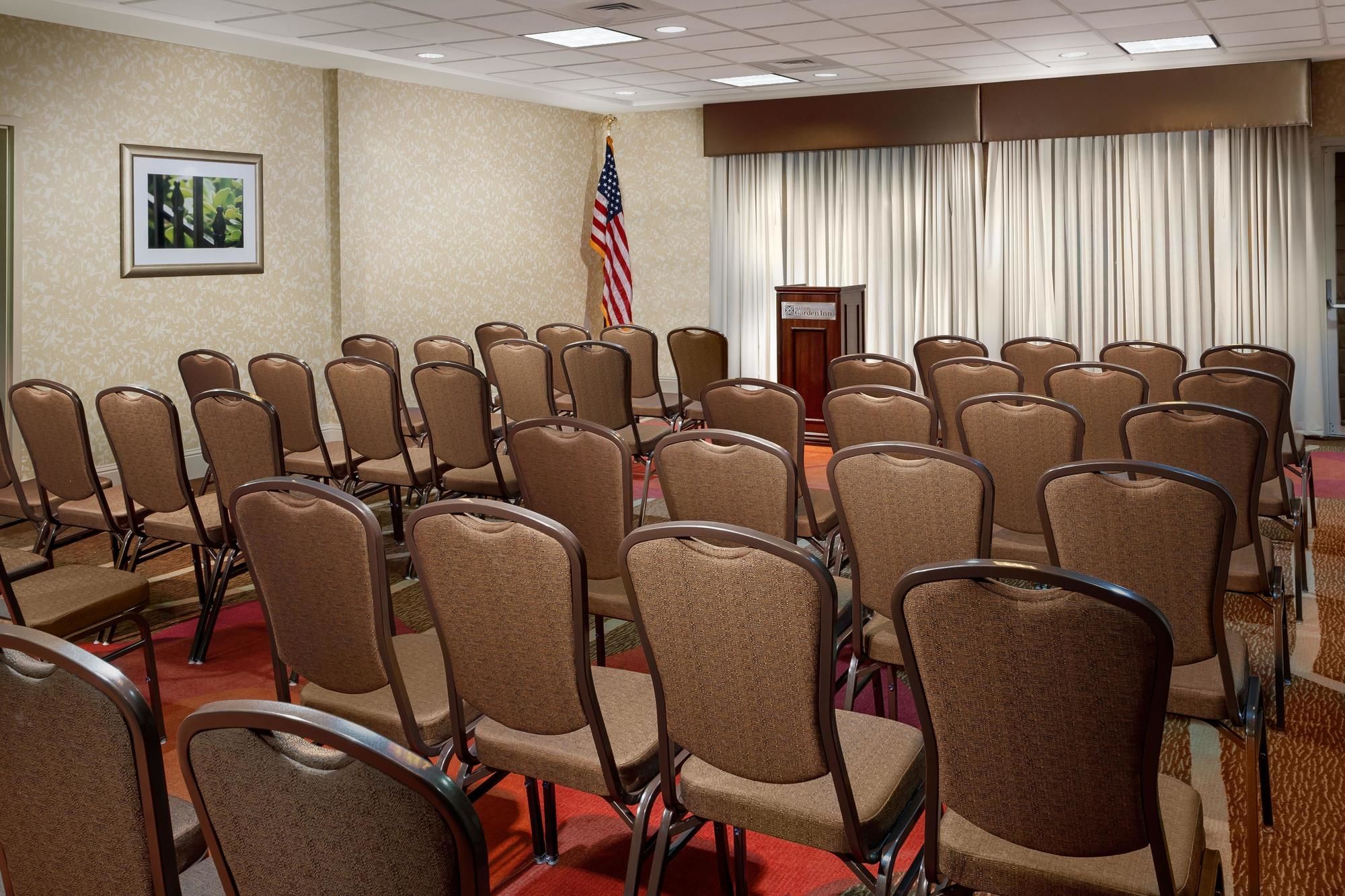 Фото Hilton Garden Inn New Orleans Airport