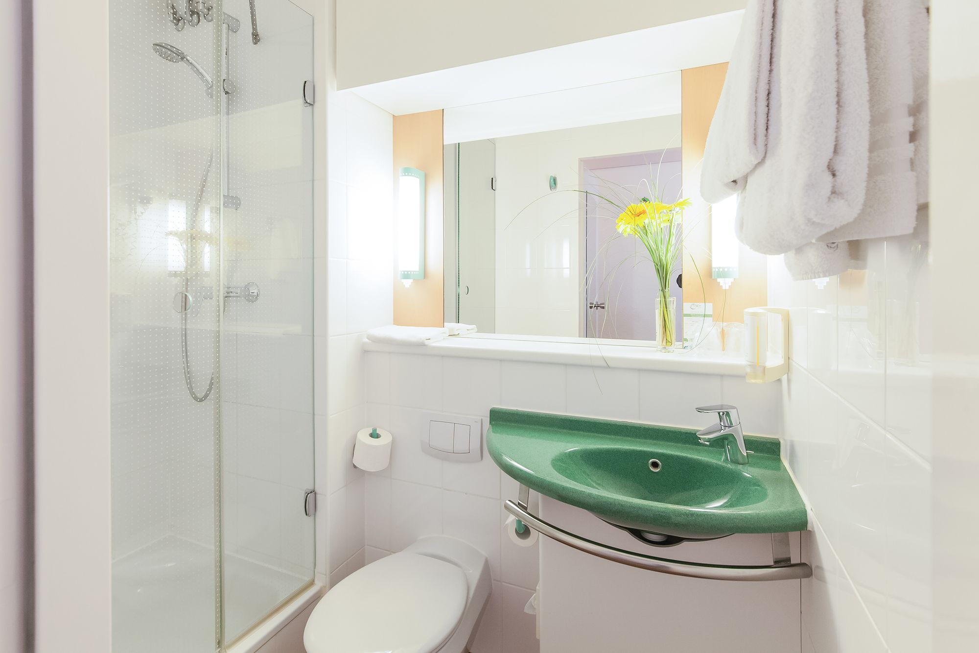 Фото 128815760722