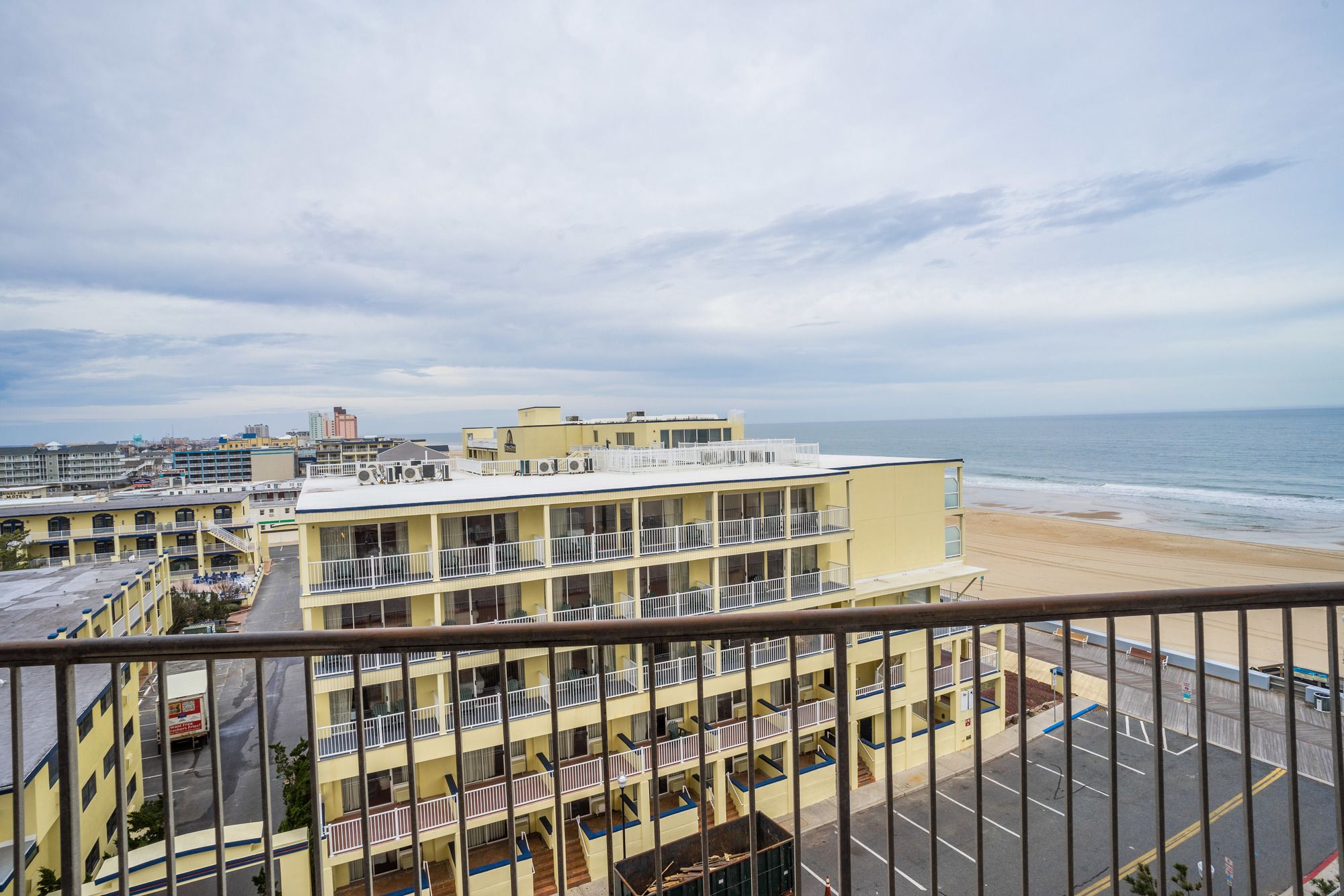 Фото Grand Hotel Ocean City Oceanfront