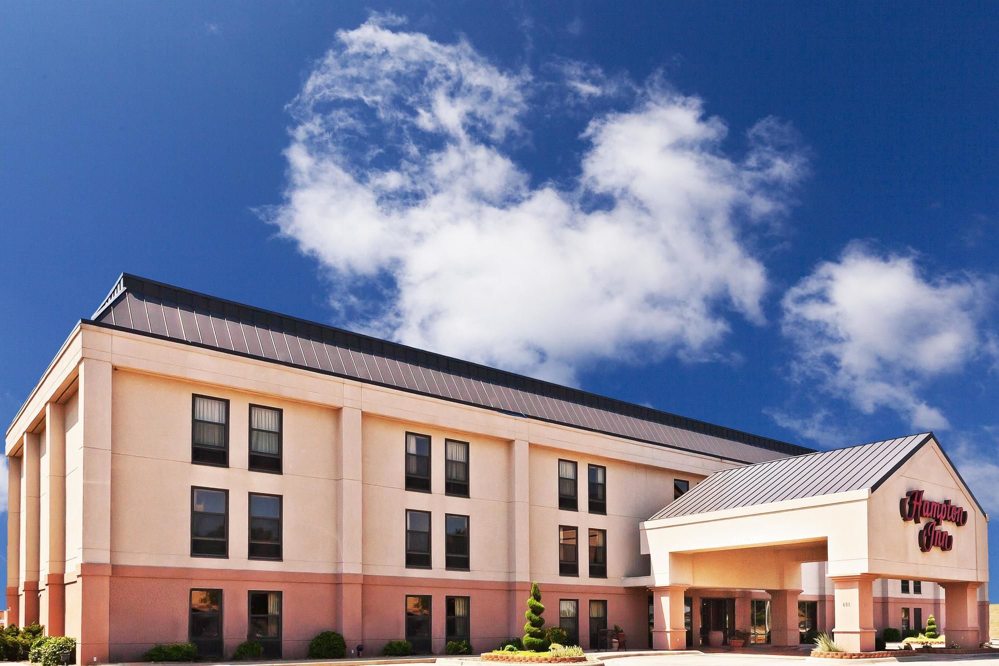 Фото Hampton Inn Salina