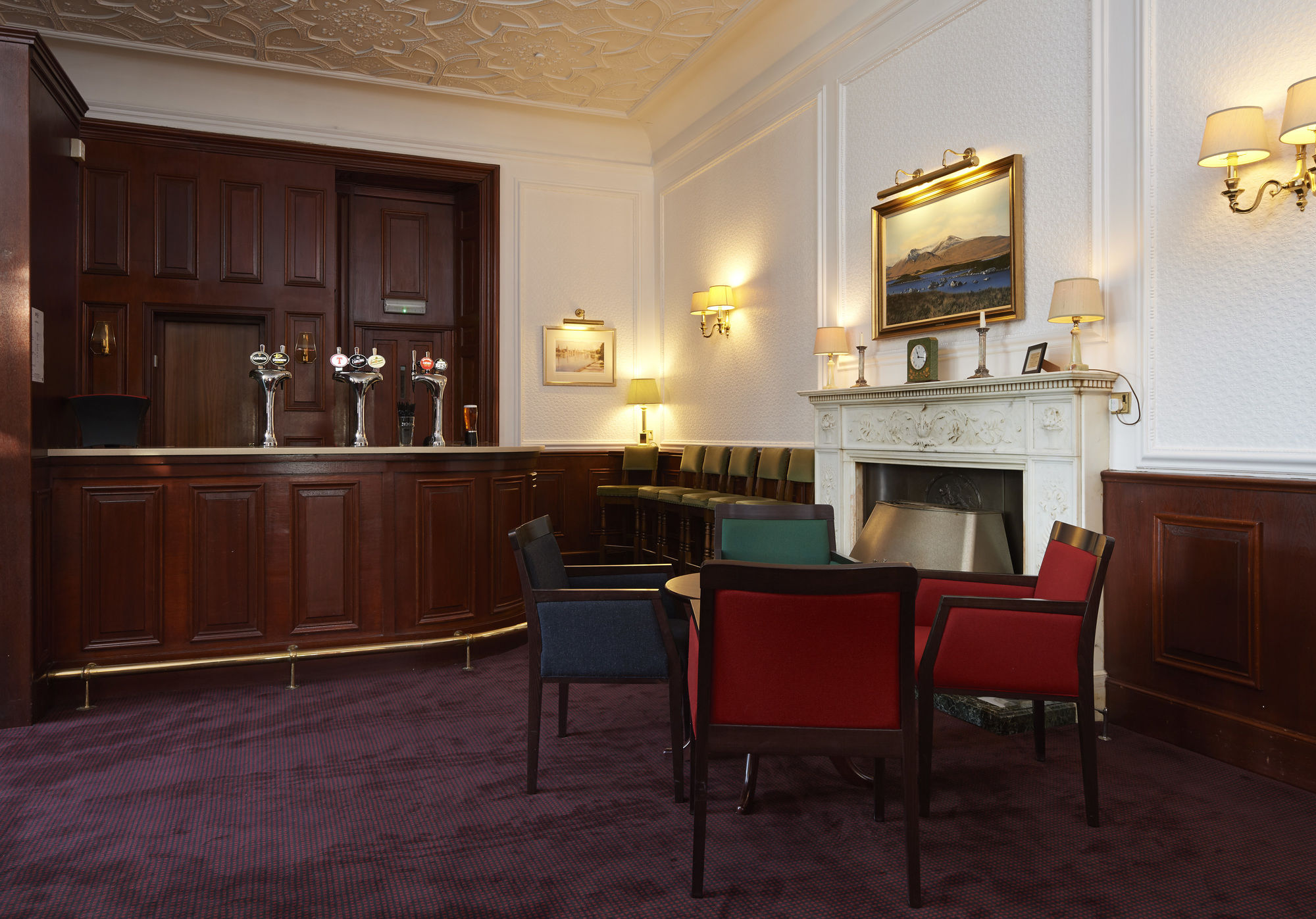 Фото Lochardil House Hotel