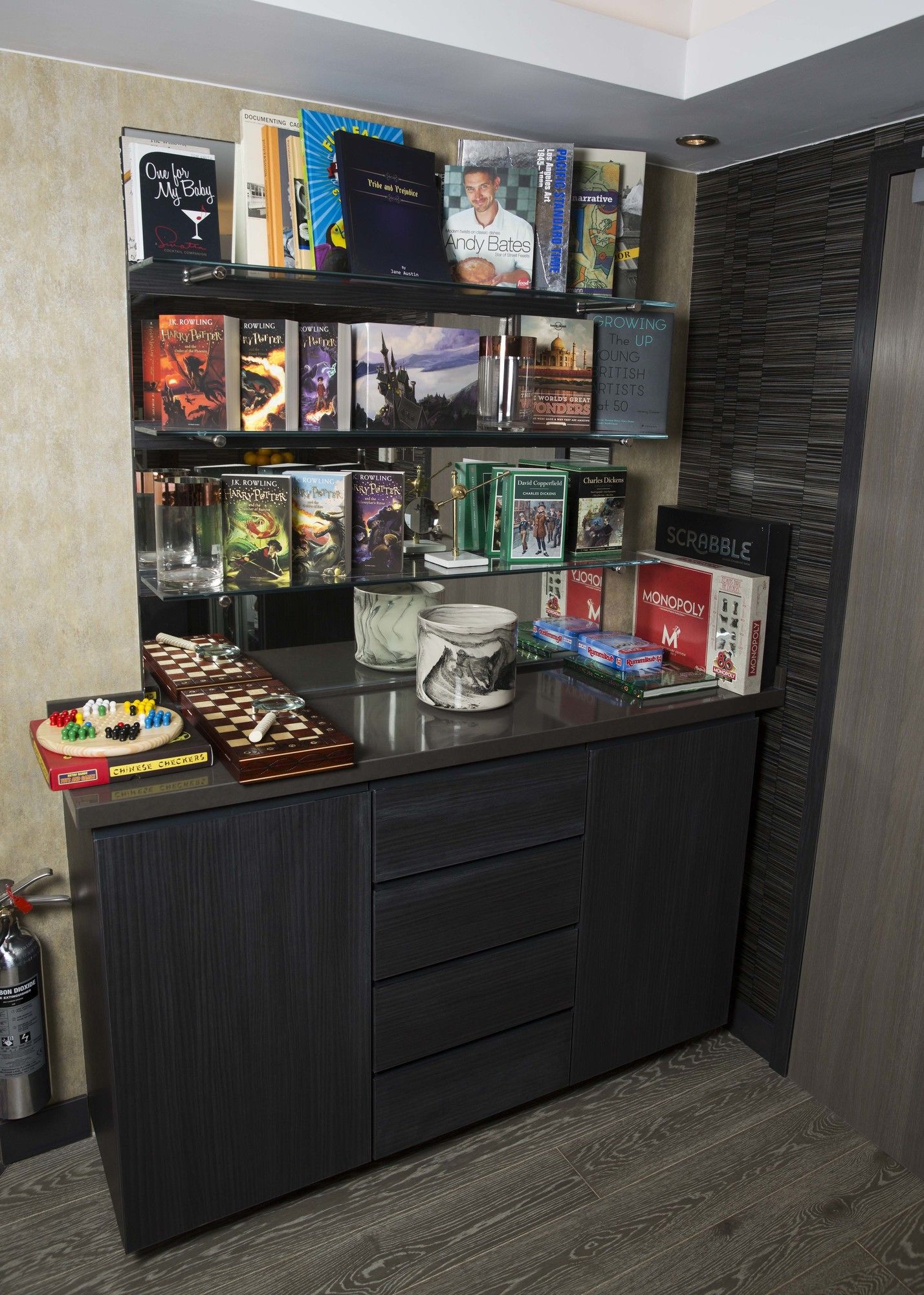 Фото Crowne Plaza Basingstoke