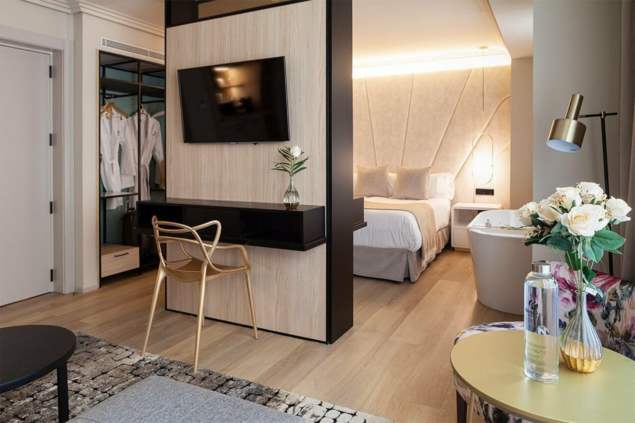 Фото Nivia Born Boutique Hotel