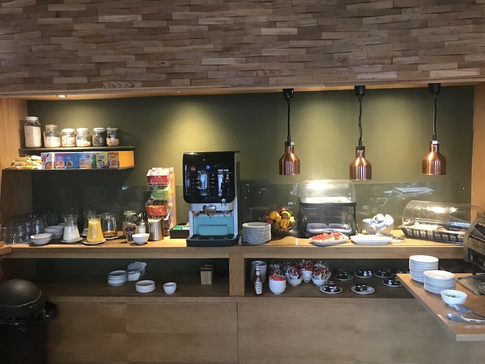 Фото Sir Thomas Hotel