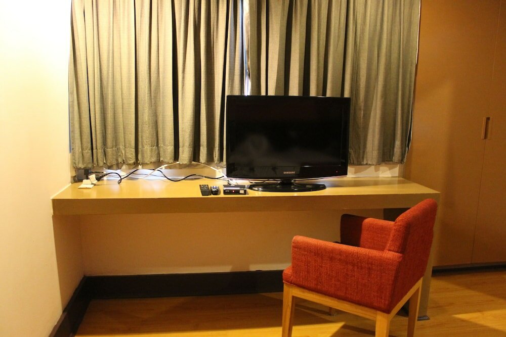 Фото The Seasons Bangkok Huamark