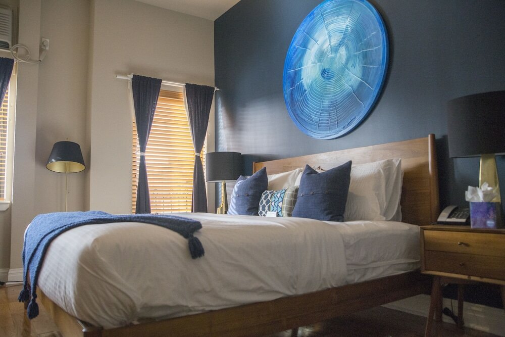 Фото The Box House Hotel