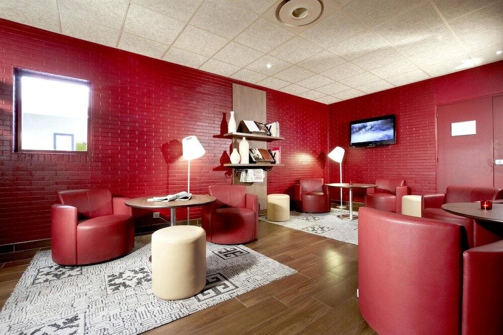 Фото Campanile Aix En Provence Sud - Pont De L'arc