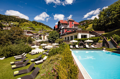 Гостиница Grand Hotel Wolkenstein