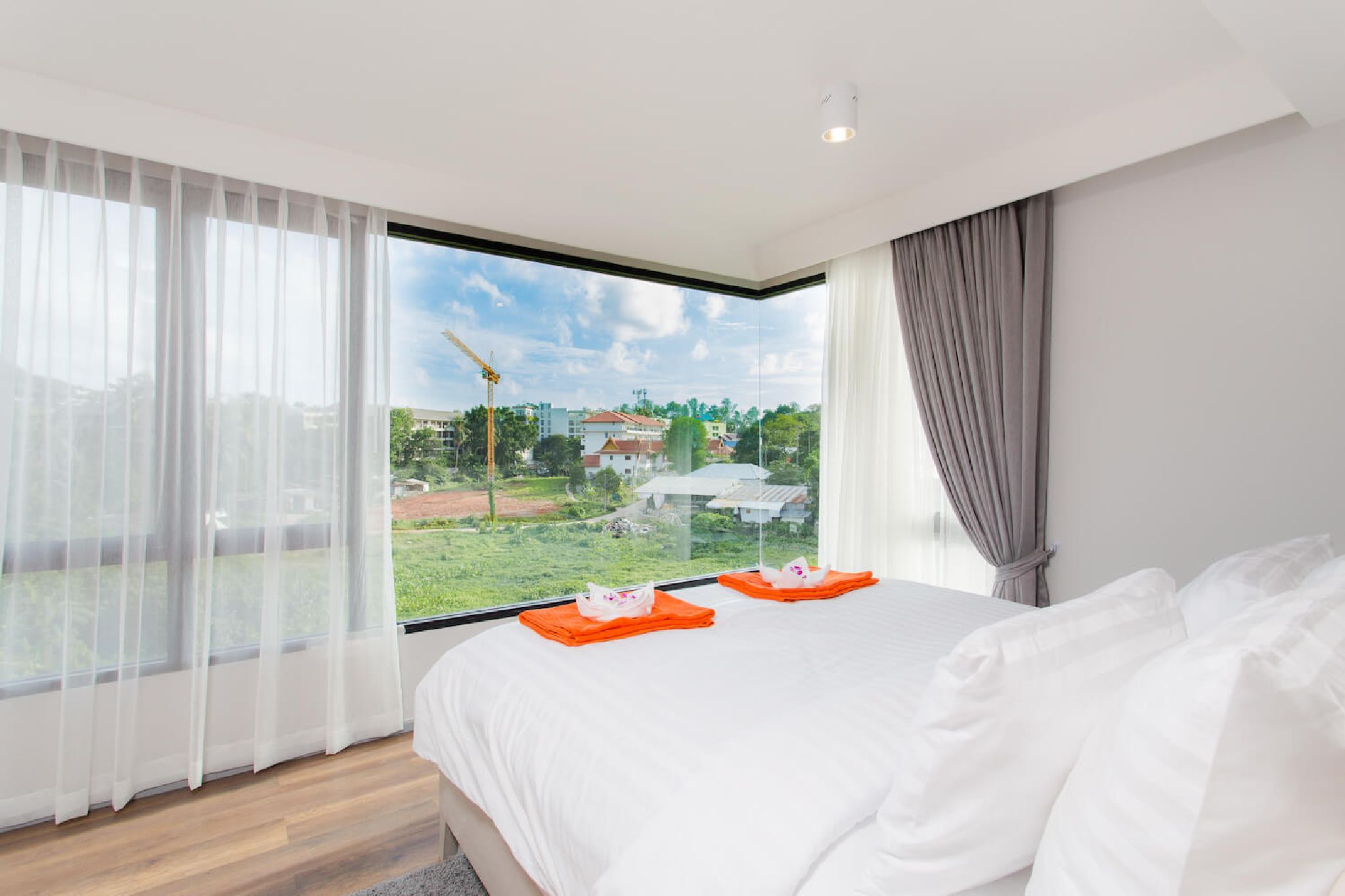 Фото 6th Avenue Surin Beach