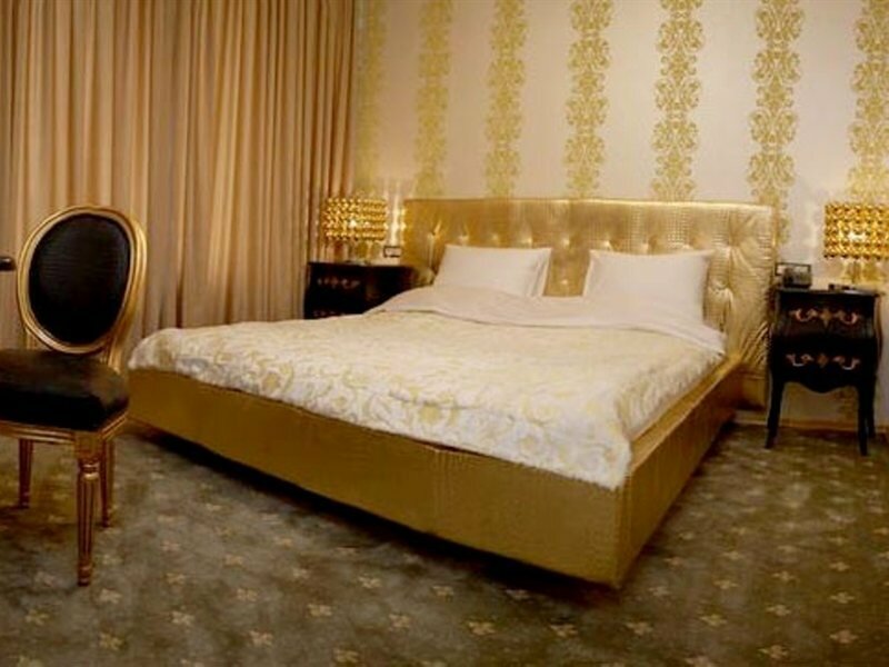 Фото Weekend Boutique Hotel