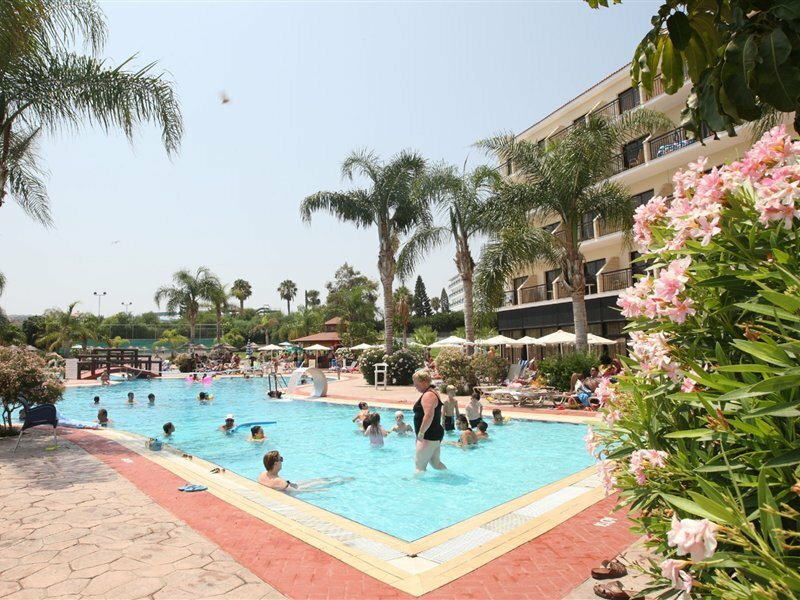 Фото Tsokkos Gardens Hotel