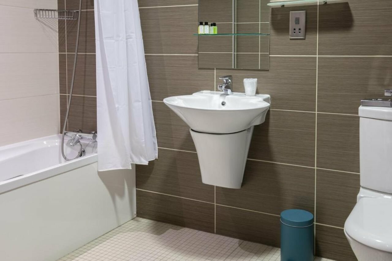 Фото Hotel Balmoral, Sure Hotel Collection by Best Western