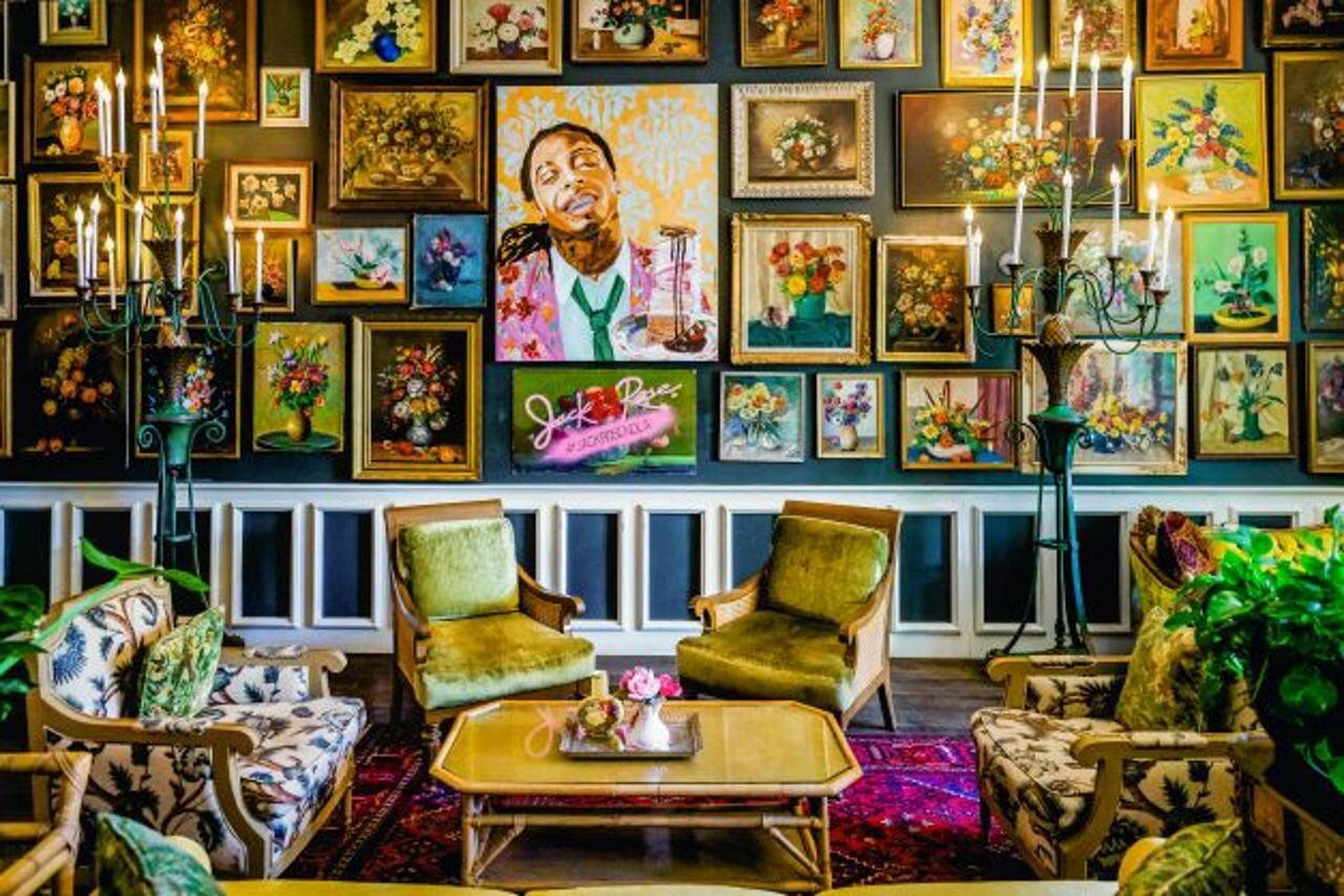 Фото The Pontchartrain Hotel