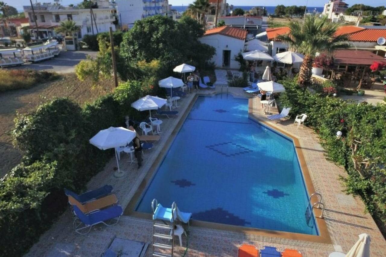 Фото Violetta Hotel