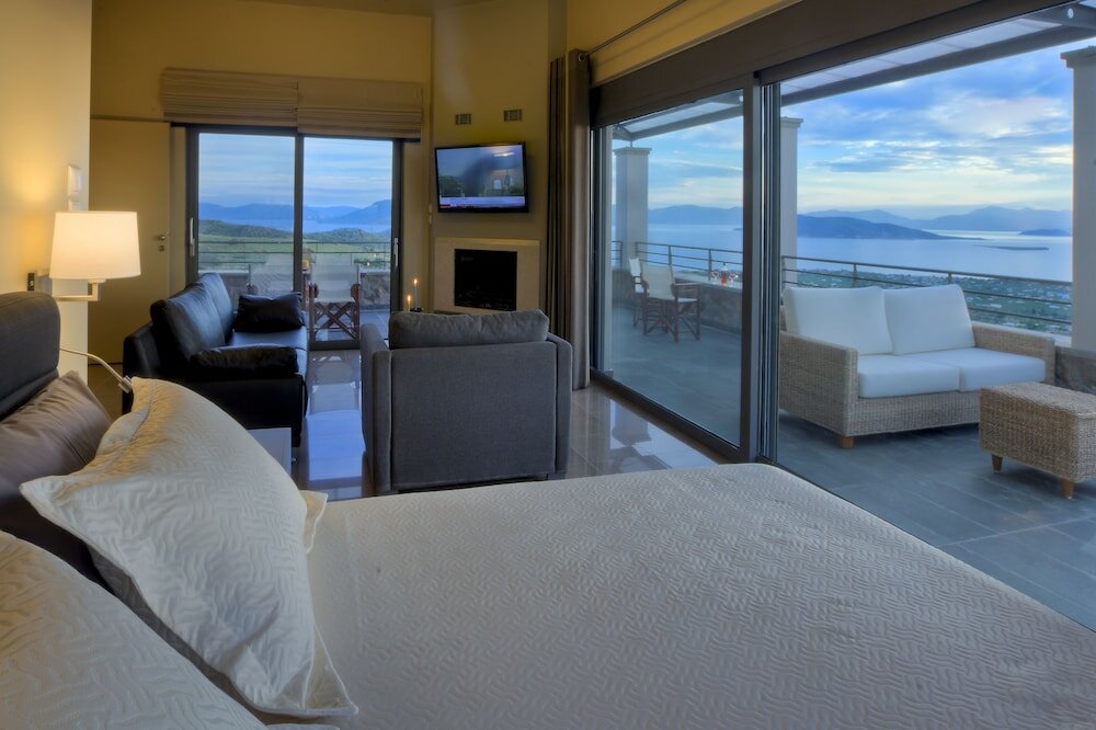 Фото Marini Luxury Apartments and Suites