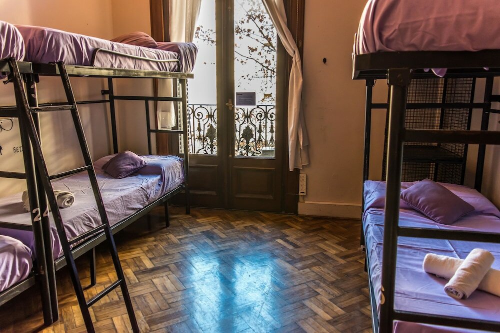 Фото Milhouse Hostel Hipo