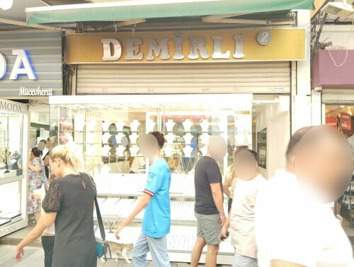 Demirli Fotoğraf 1
