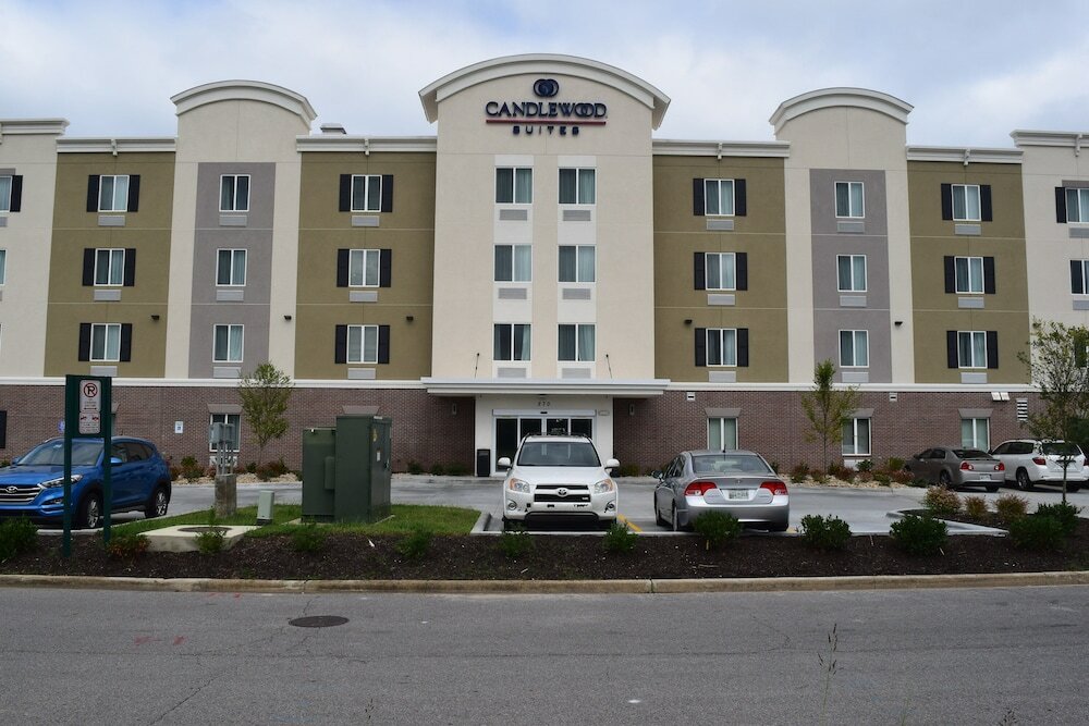 Фото Candlewood Suites Nashville - Metro Center, an Ihg Hotel