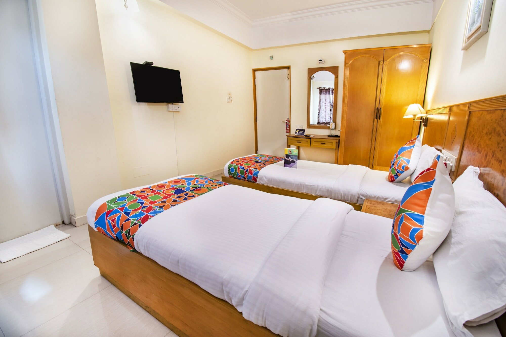 Фото FabHotel Metro Manor Central Station