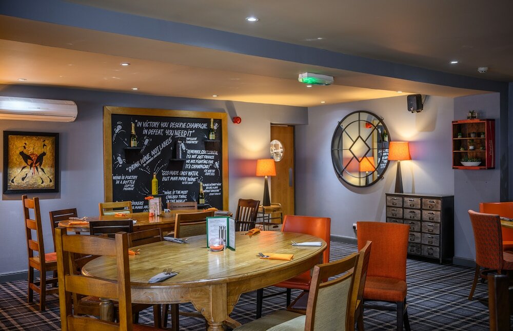 Фото The Dunavon Hotel