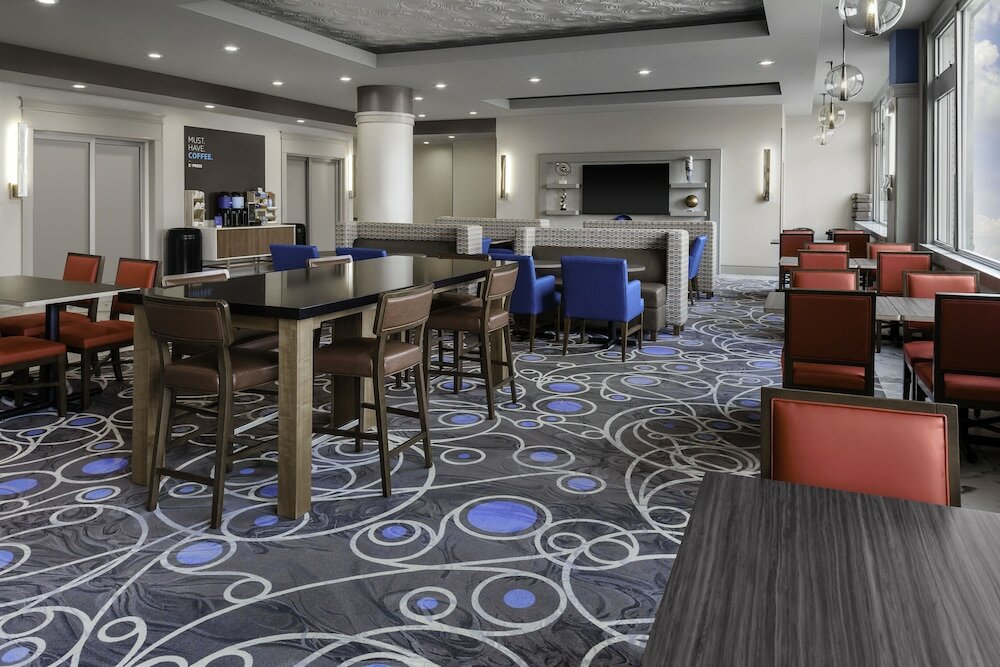 Фото Holiday Inn Express Kansas City Downtown, an Ihg Hotel