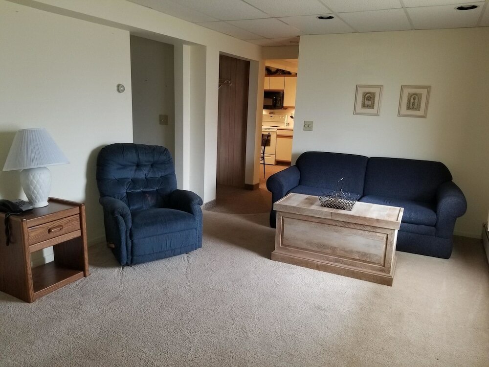 Фото Lakeshor Motor Inn