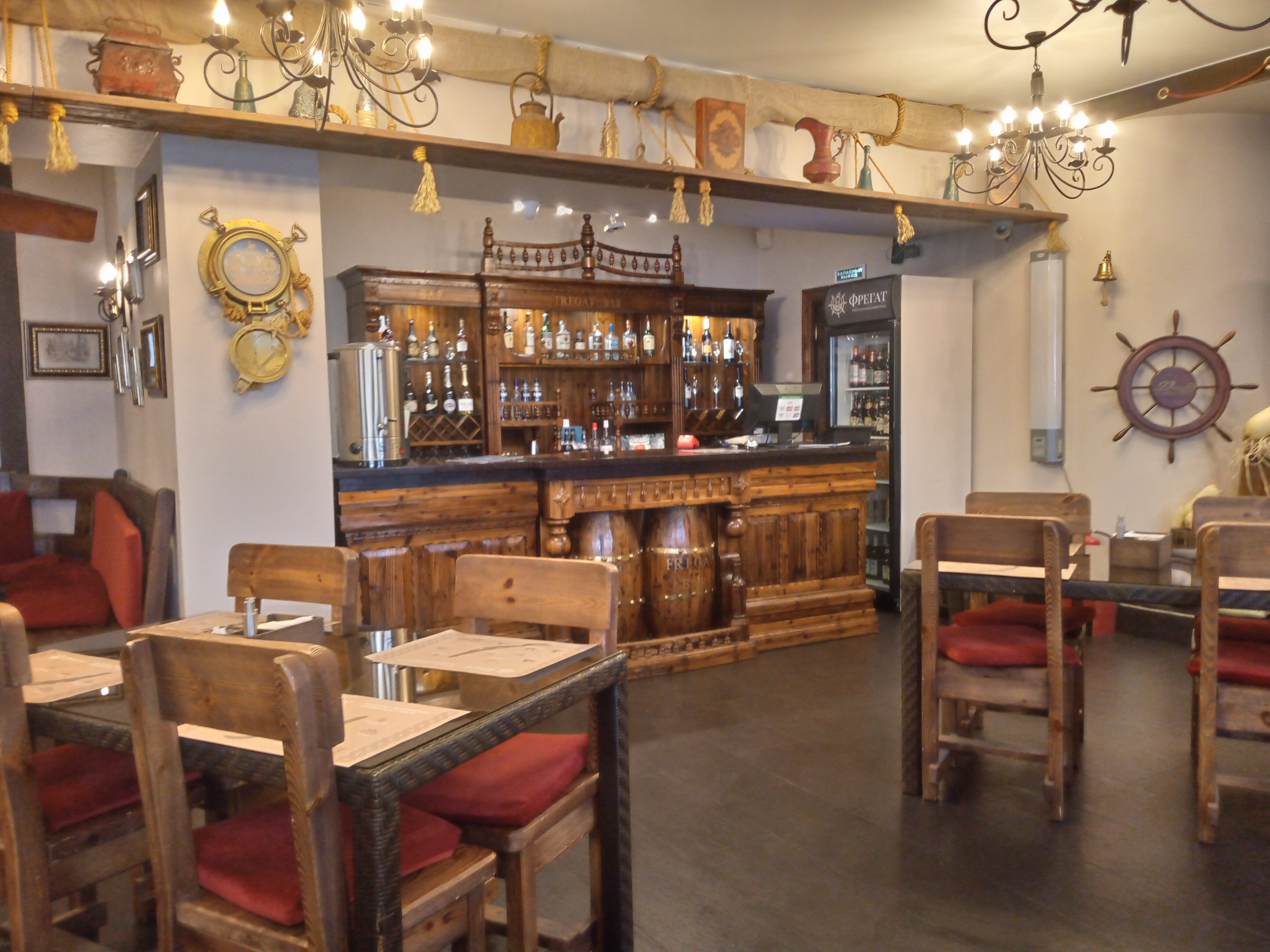 Фото Фрегат