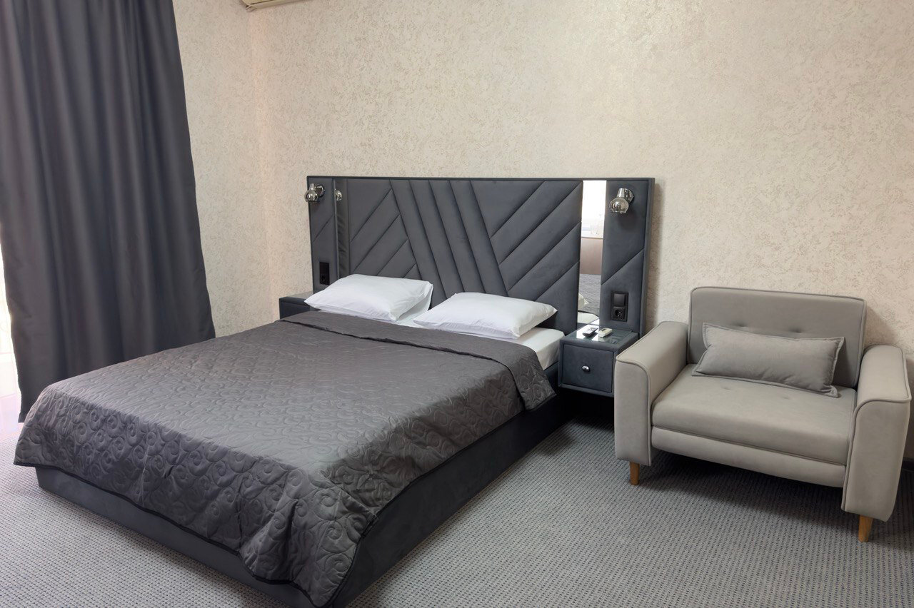 Фото отеля 2