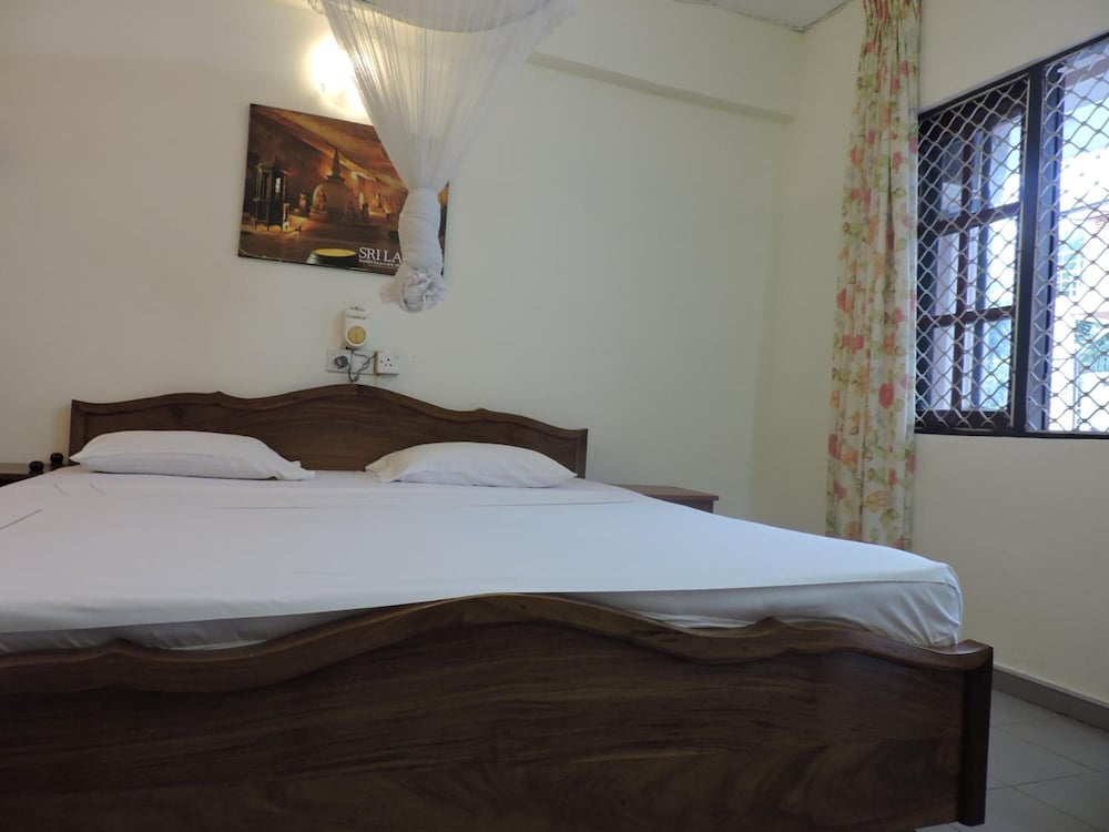 Фото Oasis Beach Resort