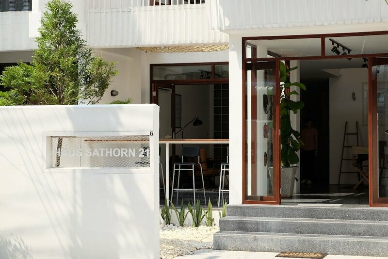 Гостиница Haus Sathorn 21