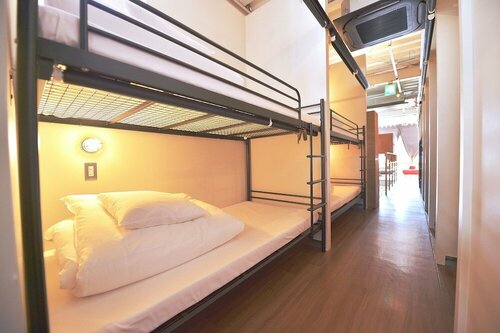 Хостел Chillulu Coffee & Hostel в Йокогаме
