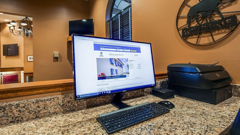 Фото Best Western Moriarty Heritage Inn