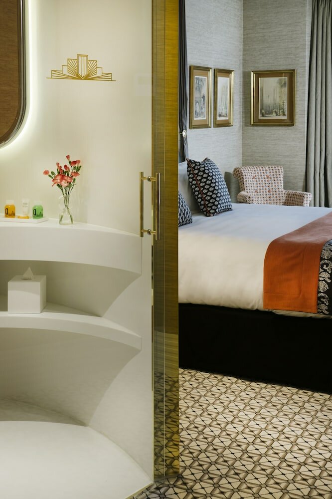 Фото The First One Madrid Preciados