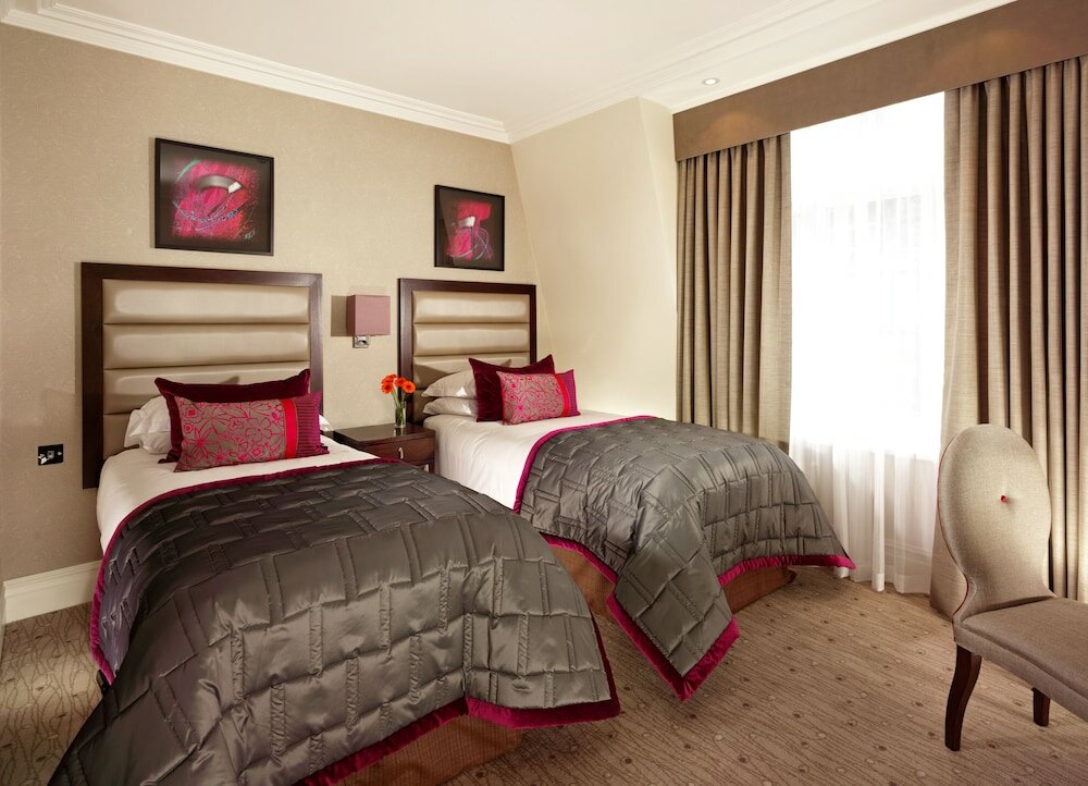 Фото Taj 51 Buckingham Gate, Suites and Residences