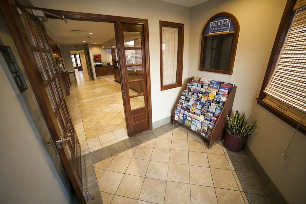 Фото New Haven Village Suites