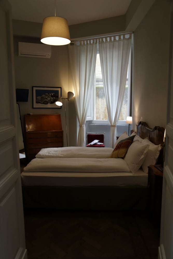 Фото Cassiodoro 19