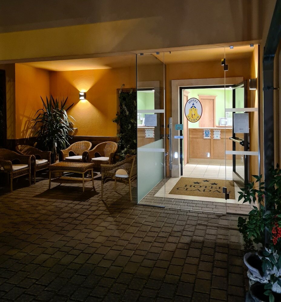 Фото Hotel Cladan