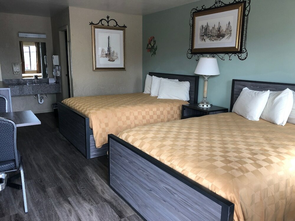 Фото Americas Best Value Inn The Legends Inn